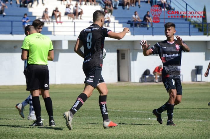 Empate frente al último bicampeón