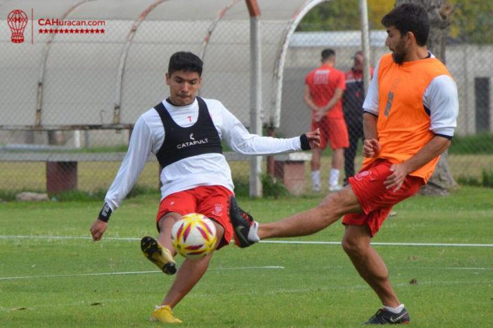 Huracán efectuó una práctica en la Quemita