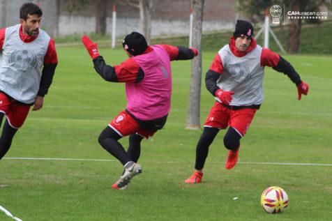 Mini-fútbol en el entrenamiento vespertino