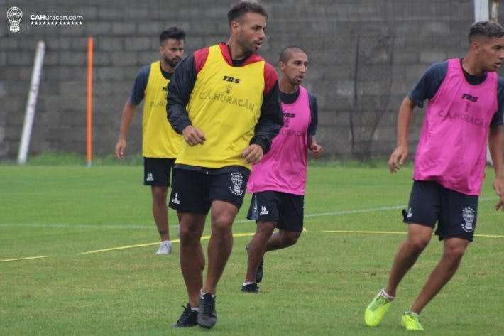 Fútbol formal entre Primera y Reserva