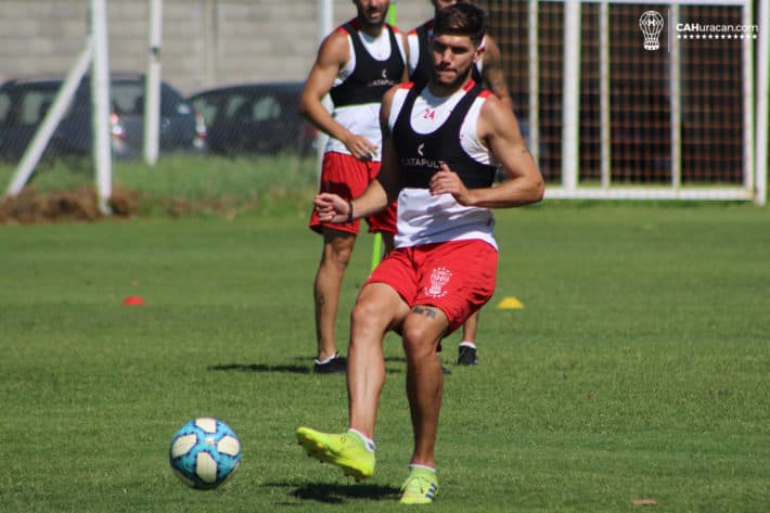 Trabajos con pelota en la práctica matutina