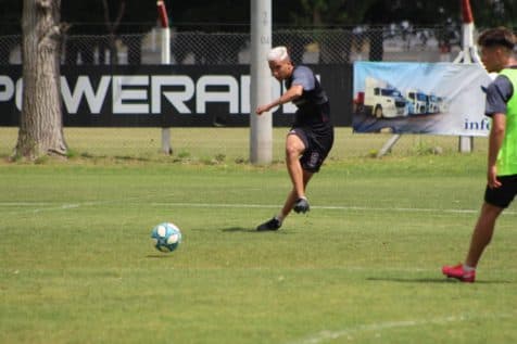 Martes de fútbol en La Quemita