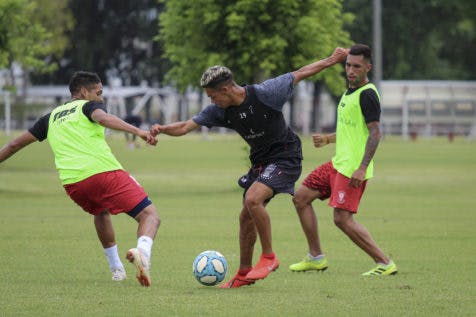 Sin descanso, el Globo practicó en La Quemita