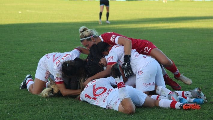 ¡Debut y victoria del Fútbol Femenino!