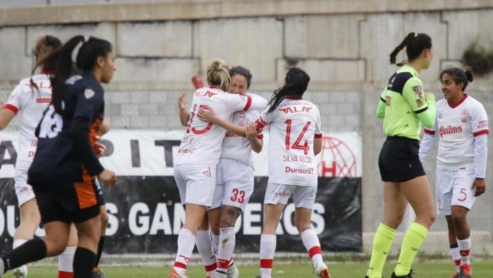 Fútbol Femenino: victoria de Huracán