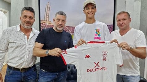 Leandro Figueredo firmó su primer contrato