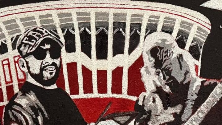 Mural para La Renga en la tribuna Stábile