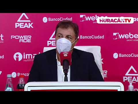 «El primer gran trabajo que tenemos es armar un equipo»