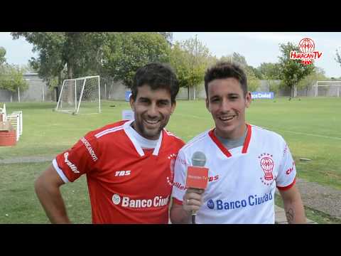 El plantel de Huracán canta canciones de cancha