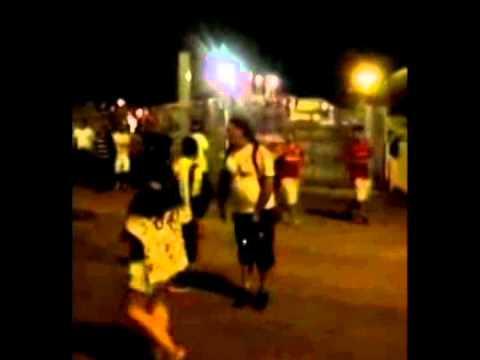 Publico de Huracán llegando al Mineirao