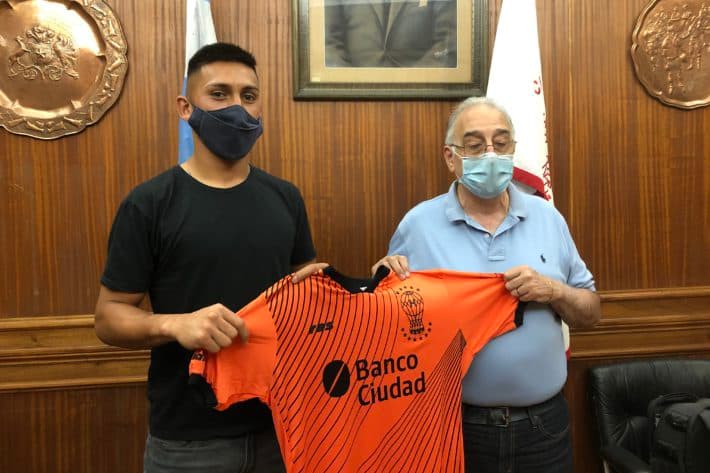 Rafael Ferrario renovó su contrato