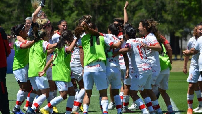 Fútbol Femenino: ¡el Globo es semifinalista!