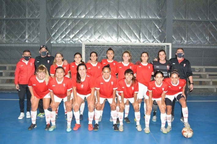 Las Quemeras golearon a River