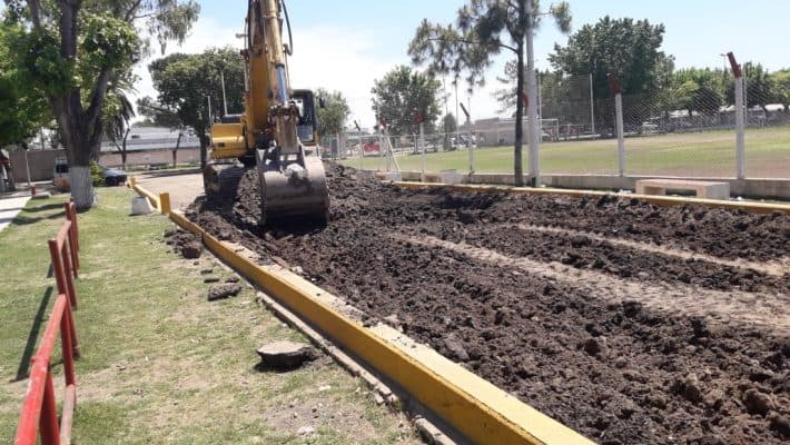 Asfalto en La Quemita y más obras