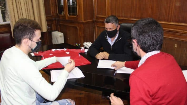 Llegó un campeón del mundo y renovó contrato el capitán de Huracán eSports