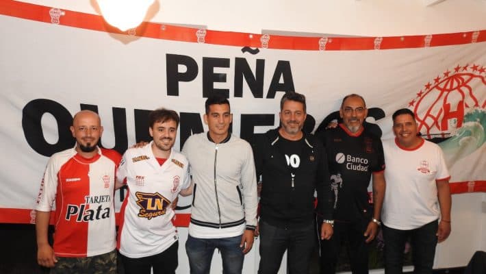 Cristaldo despidió el 2021 rodeado de hinchas