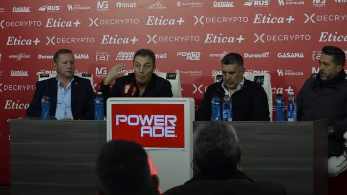 Comunicado oficial: Kudelka renunció a su cargo