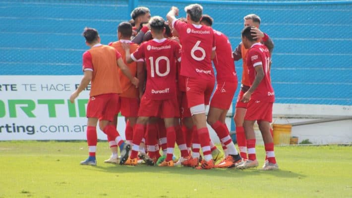 Triunfo de la Reserva en Tucumán