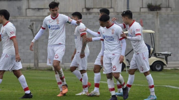 Reserva: goleó Huracán